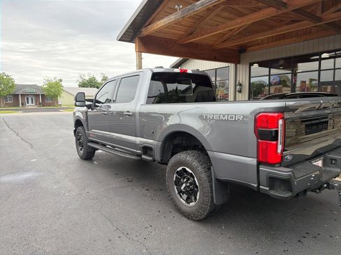 Used 2025 Ford F250 Platinum w/ Tremor Off-Road Package AWD/4WD image 21