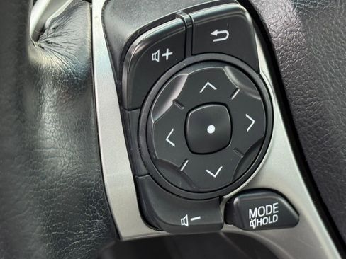 Used 2014 Toyota Camry SE w/ Moonroof Package image 13