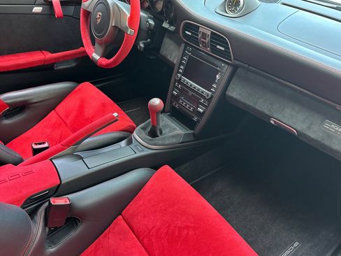 Used 2011 Porsche 911 GT2 RS RWD image 16