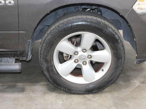 Used 2015 RAM 1500 Express RWD image 54