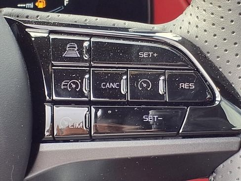 New 2026 Maserati Grecale Modena image 18