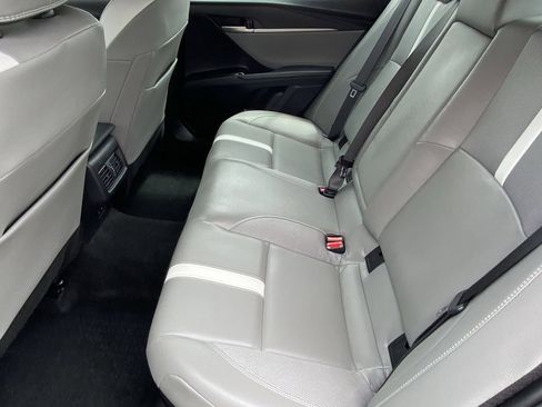 Used 2026 Toyota Camry SE FWD image 20