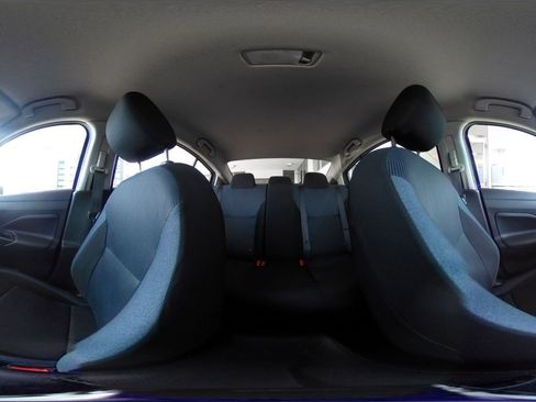 Used 2025 Nissan Versa SV image 42