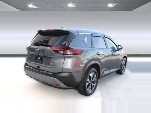 Used 2023 Nissan Rogue SV w/ SV Premium B Package image 9