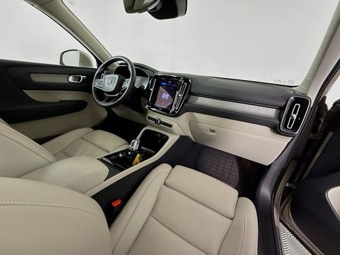 Used 2023 Volvo XC40 B5 Plus w/ Climate Package AWD/4WD image 31
