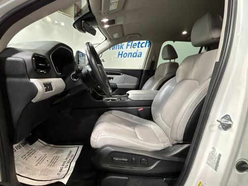 Used 2023 Honda Pilot EX-L image 3