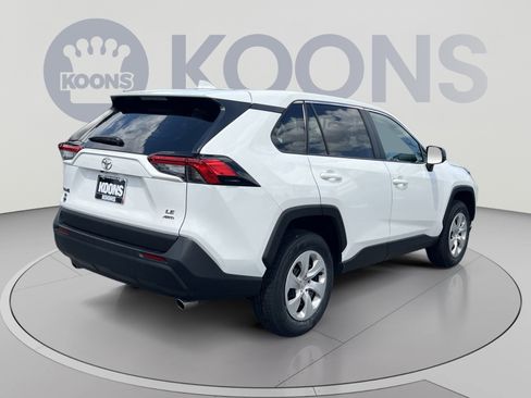 Used 2025 Toyota RAV4 LE AWD/4WD image 7