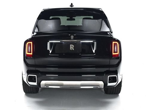 New 2026 Rolls-Royce Cullinan AWD/4WD image 10