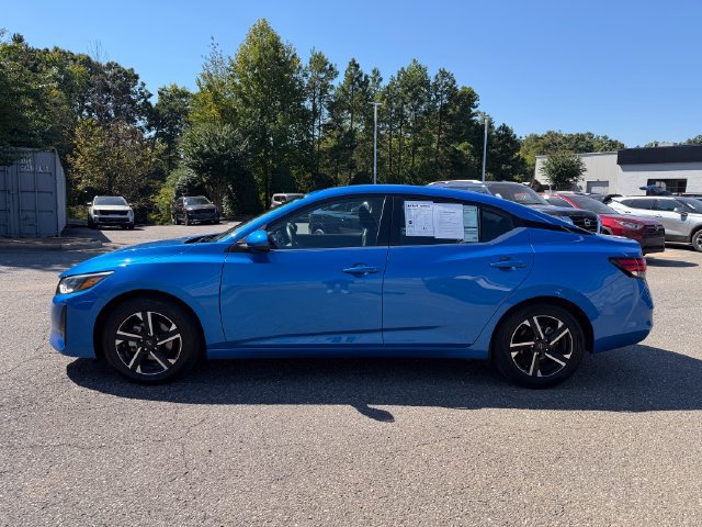 Used 2025 Nissan Sentra SV FWD image 2