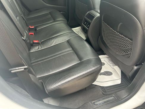 Used 2014 Cadillac SRX Luxury w/ Driver Awareness Package image 11