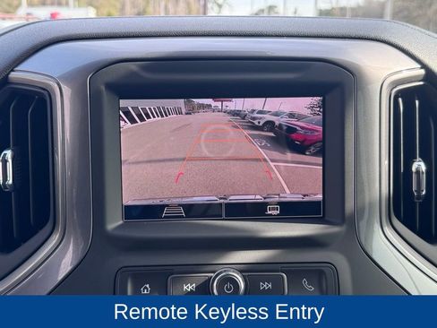 Used 2025 GMC Sierra 1500 Pro w/ X31 Off-Road Package image 17