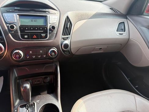 Used 2012 Hyundai Tucson GLS FWD image 16