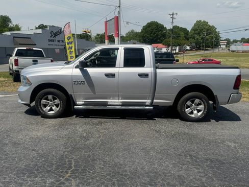 Used 2018 RAM 1500 Express AWD/4WD image 8