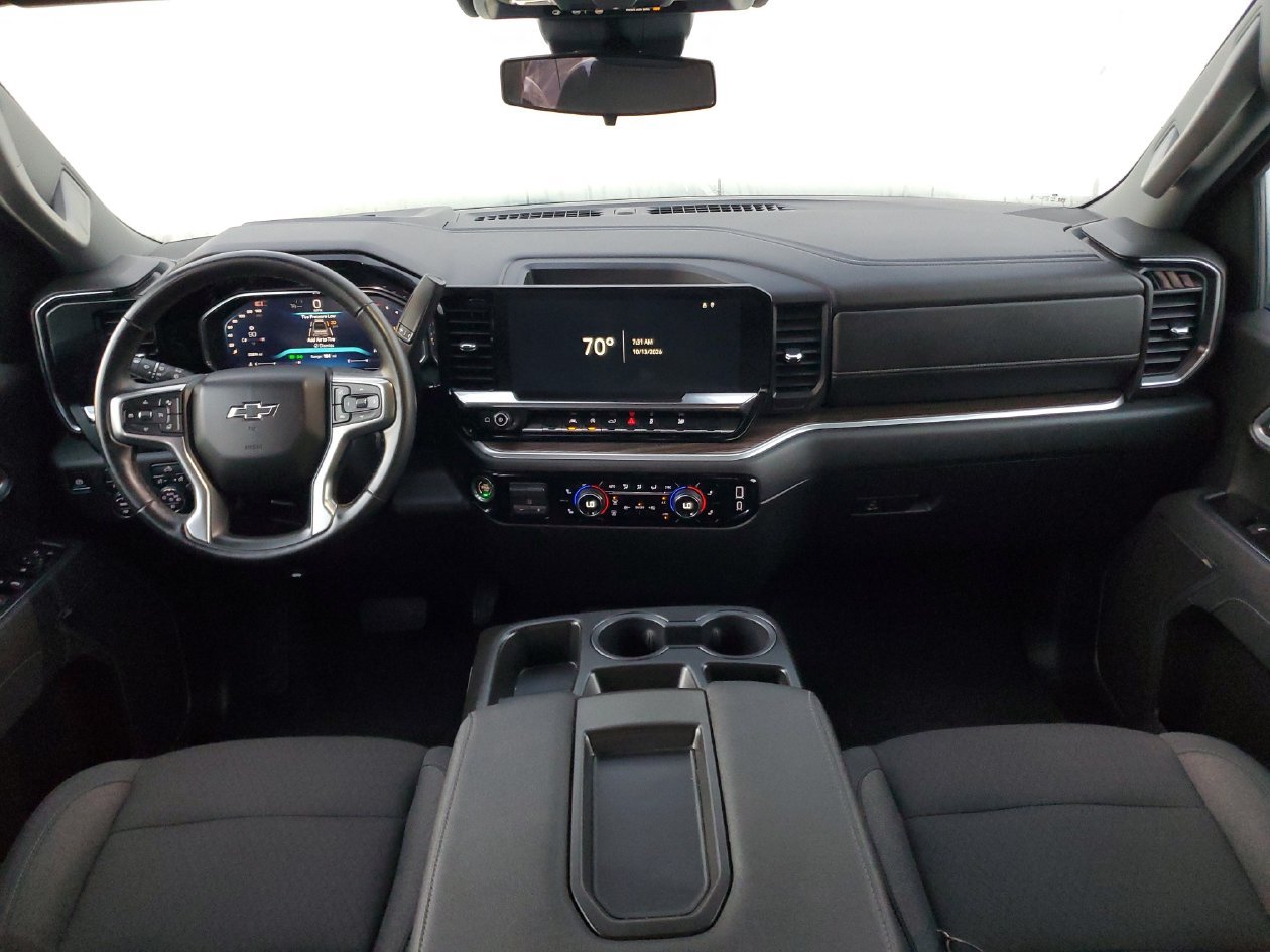 Used 2026 Chevrolet Silverado 1500 RST AWD/4WD image 13