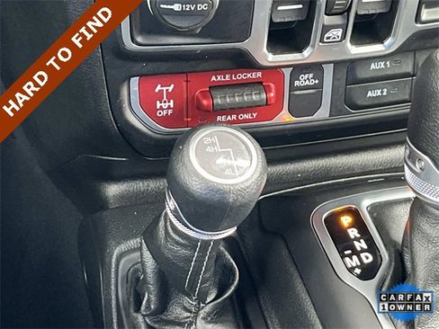 Certified 2024 Jeep Wrangler Willys image 32