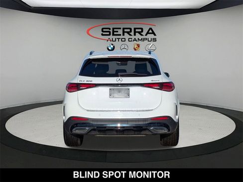 Certified 2025 Mercedes-Benz GLC 300 4MATIC image 4