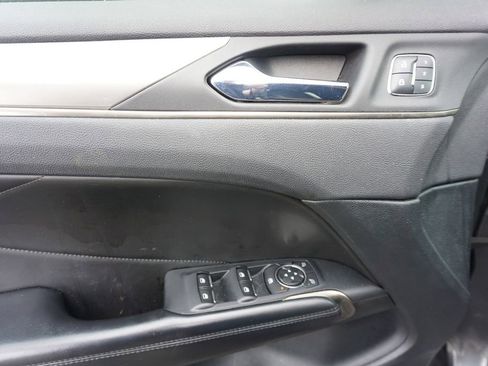 Used 2017 Lincoln MKC Premiere FWD image 3