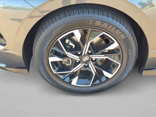 Used 2025 Hyundai Sonata SEL FWD image 29