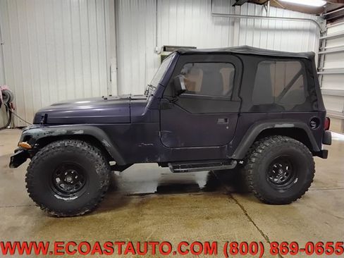 Used 1998 Jeep Wrangler SE image 5