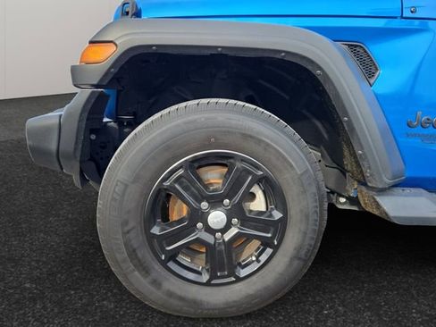 Used 2021 Jeep Wrangler Unlimited Sport S image 4