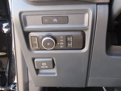 Used 2025 Ford F150 STX w/ Equipment Group 201A FX4 AWD/4WD image 26