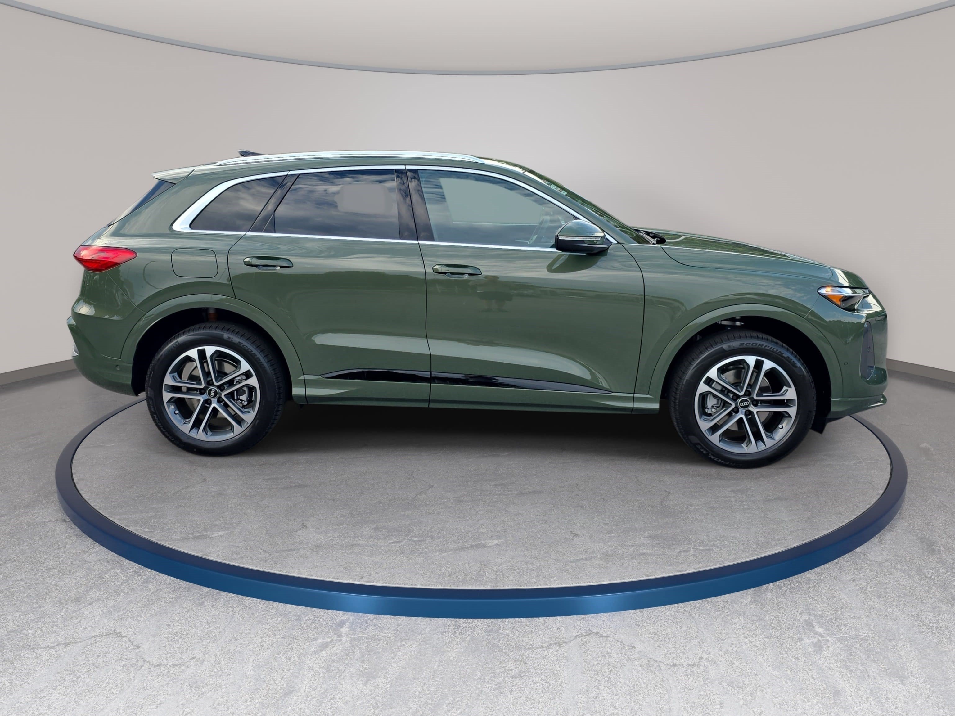 New 2026 Audi Q5 Premium AWD/4WD image 4