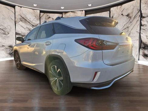 Used 2020 Lexus RX 350L Premium w/ Premium Package image 6