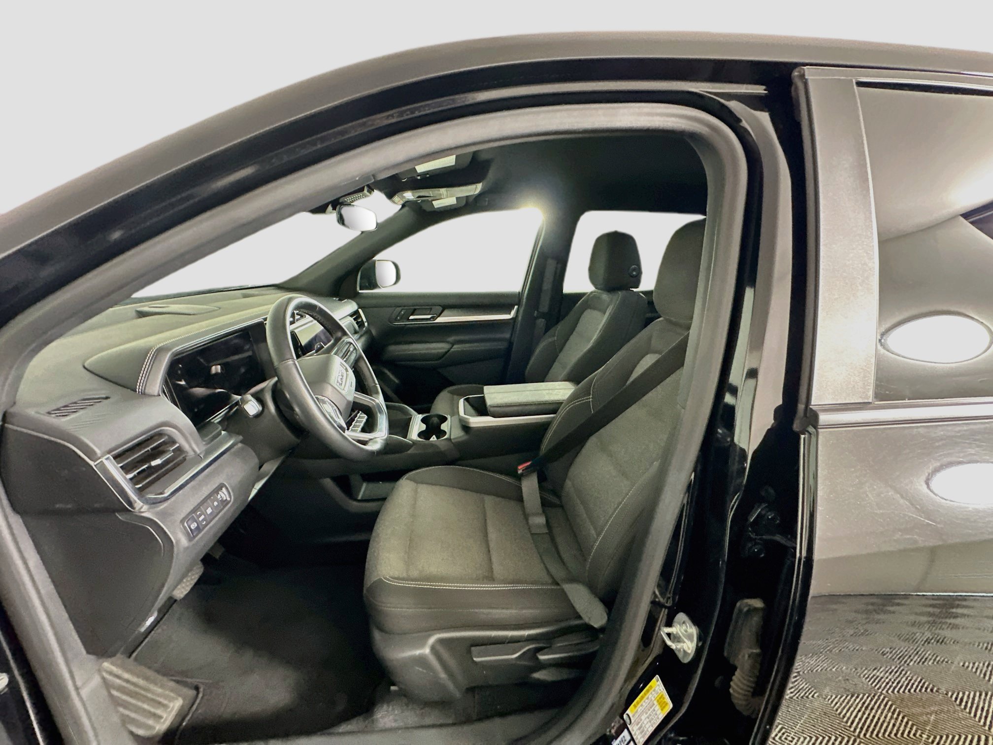 Used 2025 GMC Terrain Elevation FWD image 13