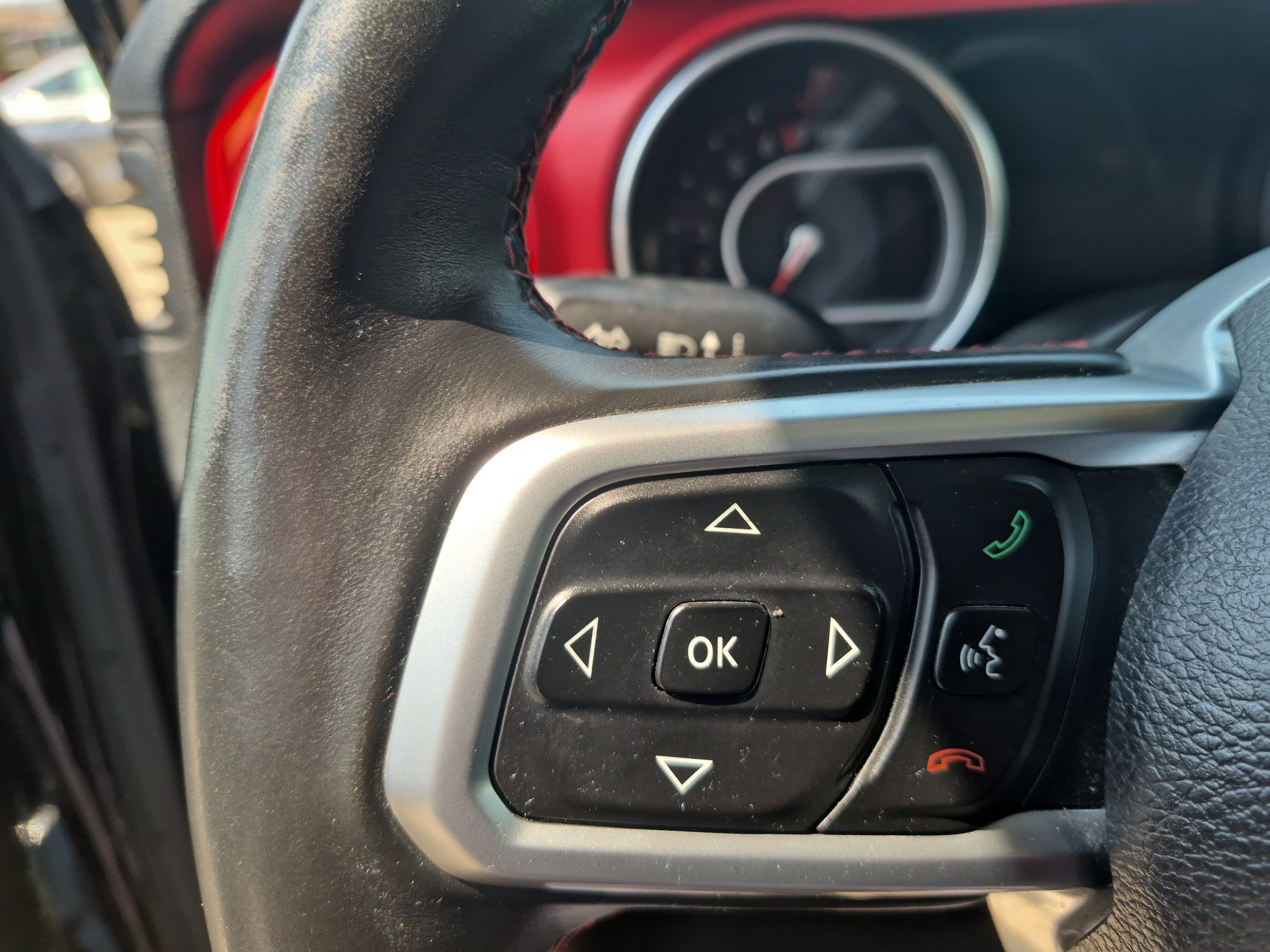 Used 2018 Jeep Wrangler Rubicon AWD/4WD image 13