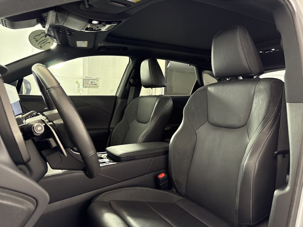 Used 2023 Lexus RX 350 AWD w/ Accessory Package (Z1) image 5