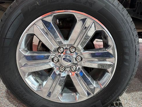 Used 2019 Ford F150 Lariat w/ Equipment Group 502A Luxury image 20