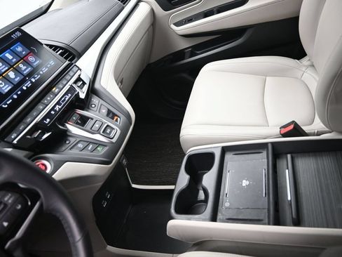 Used 2025 Honda Odyssey EX-L image 15