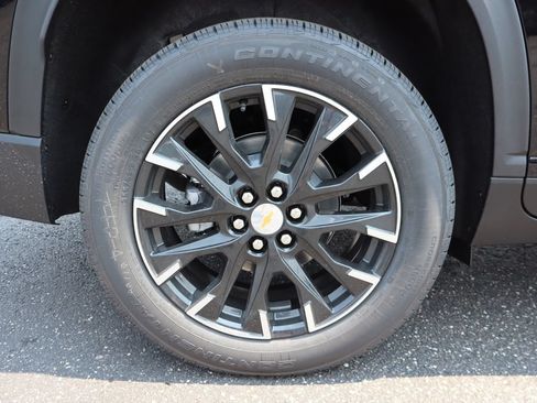 New 2026 Chevrolet Traverse LT w/ Sun and Wheel Package AWD/4WD image 32