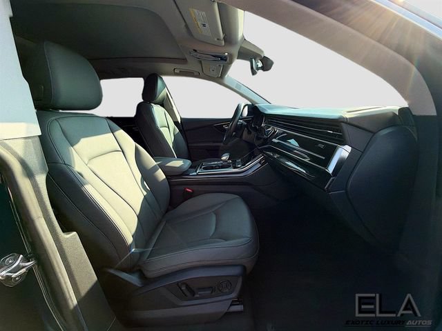 Used 2020 Audi Q8 Prestige w/ Prestige Package AWD/4WD image 31