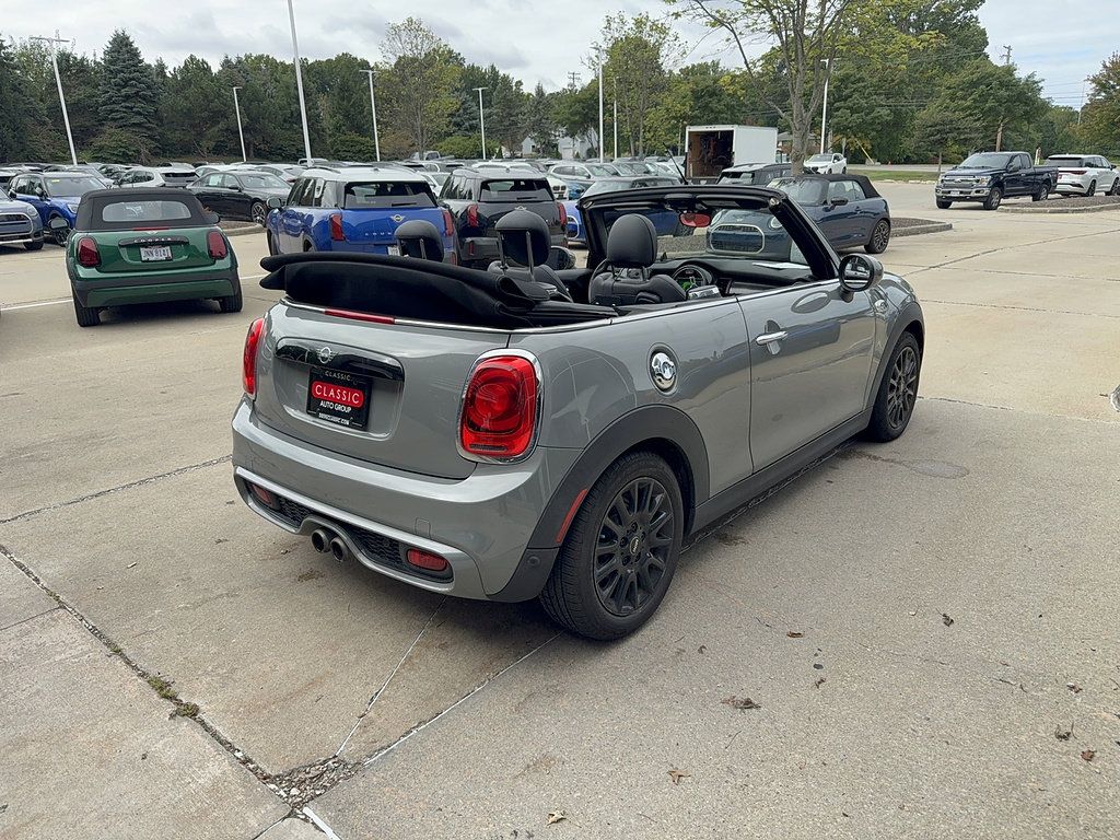 Used 2019 MINI Cooper S w/ Signature Upholstery Package FWD image 4