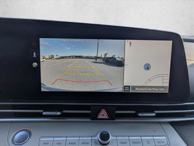 Certified 2025 Hyundai Elantra Limited FWD image 19