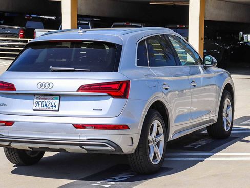Used 2023 Audi Q5 2.0T Premium w/ Convenience Package AWD/4WD image 4