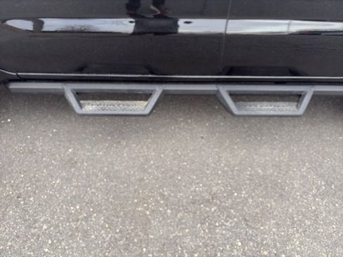 Used 2026 Nissan Frontier PRO-4X w/ Pro Premium Package image 9