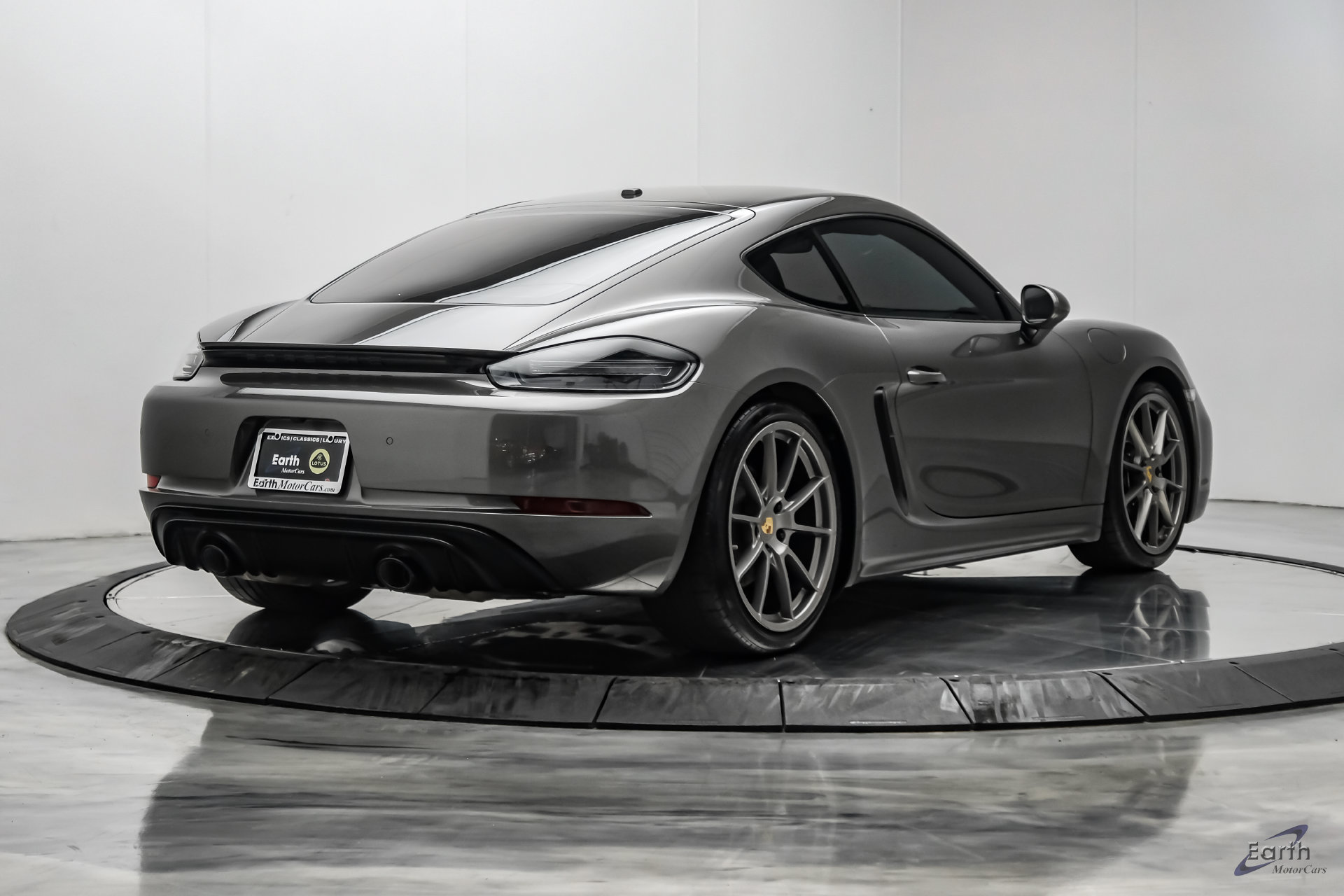 Used 2023 Porsche 718 Cayman GTS RWD image 15