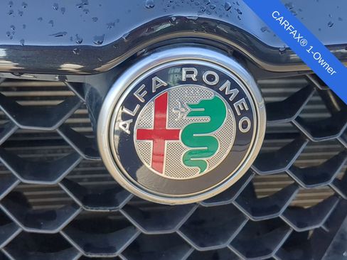 Used 2023 Alfa Romeo Stelvio Ti image 15