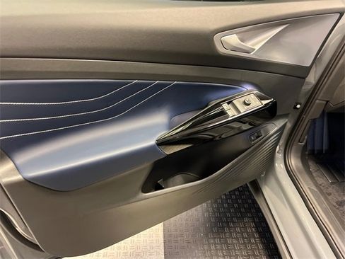 New 2025 Volkswagen ID.4 Pro S image 8