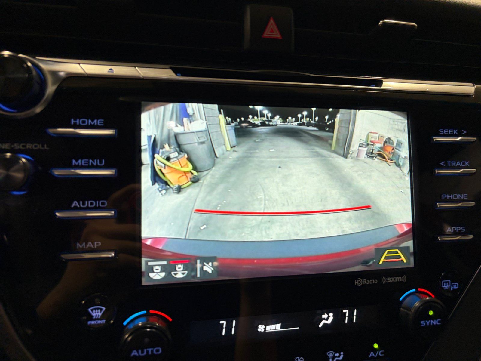 Used 2019 Toyota Camry SE w/ Audio Package FWD image 13