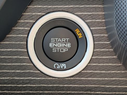 Used 2024 RAM 1500 Limited image 30