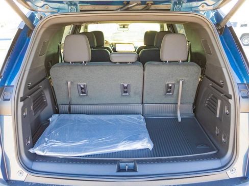 New 2026 Chevrolet Traverse LT w/ Enhanced Driving Package FWD image 6
