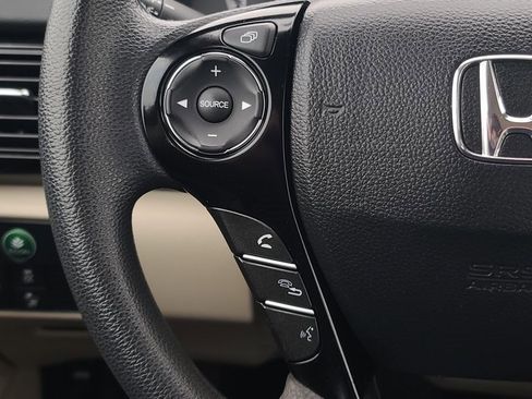 Used 2016 Honda Accord LX image 27