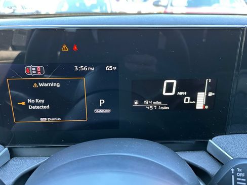 Used 2026 Nissan Kicks SV FWD image 28