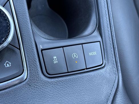 Used 2024 Cadillac XT4 Premium Luxury image 17