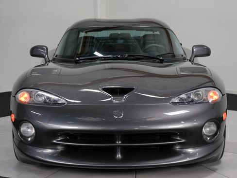 Used 2002 Dodge Viper GTS RWD image 9