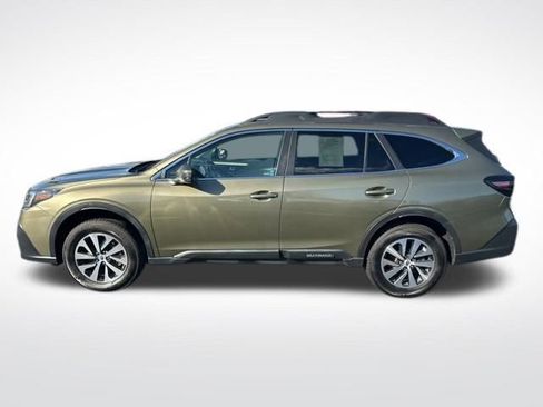 Used 2022 Subaru Outback Premium image 2