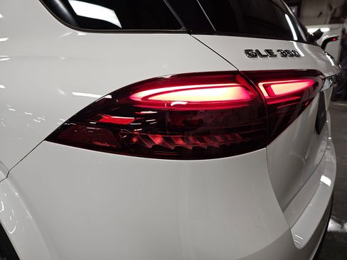 Used 2024 Mercedes-Benz GLE 350 4MATIC image 36